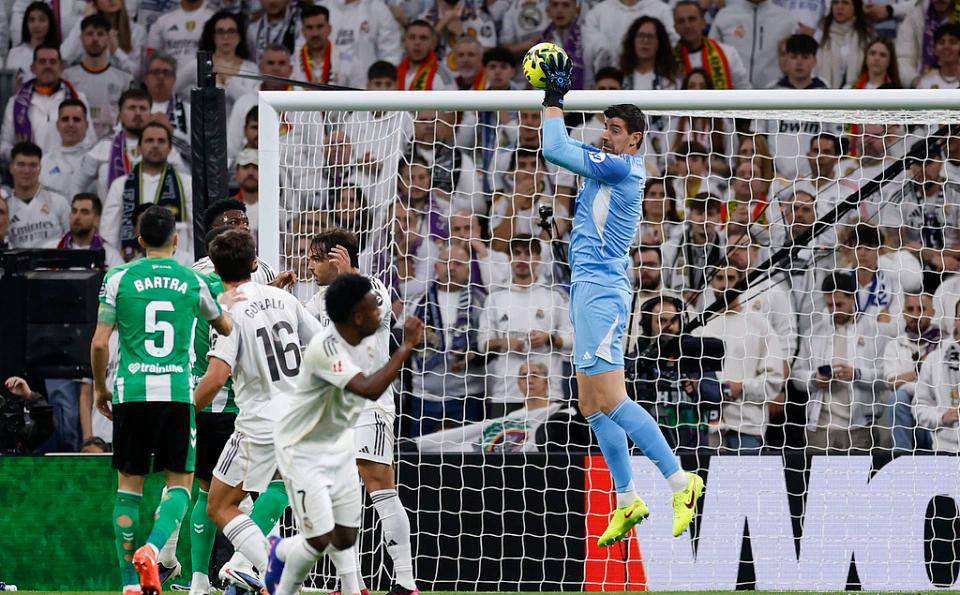 切尔西135亿求购皇马维尼修斯?罗马诺辟谣,报价从未出现!