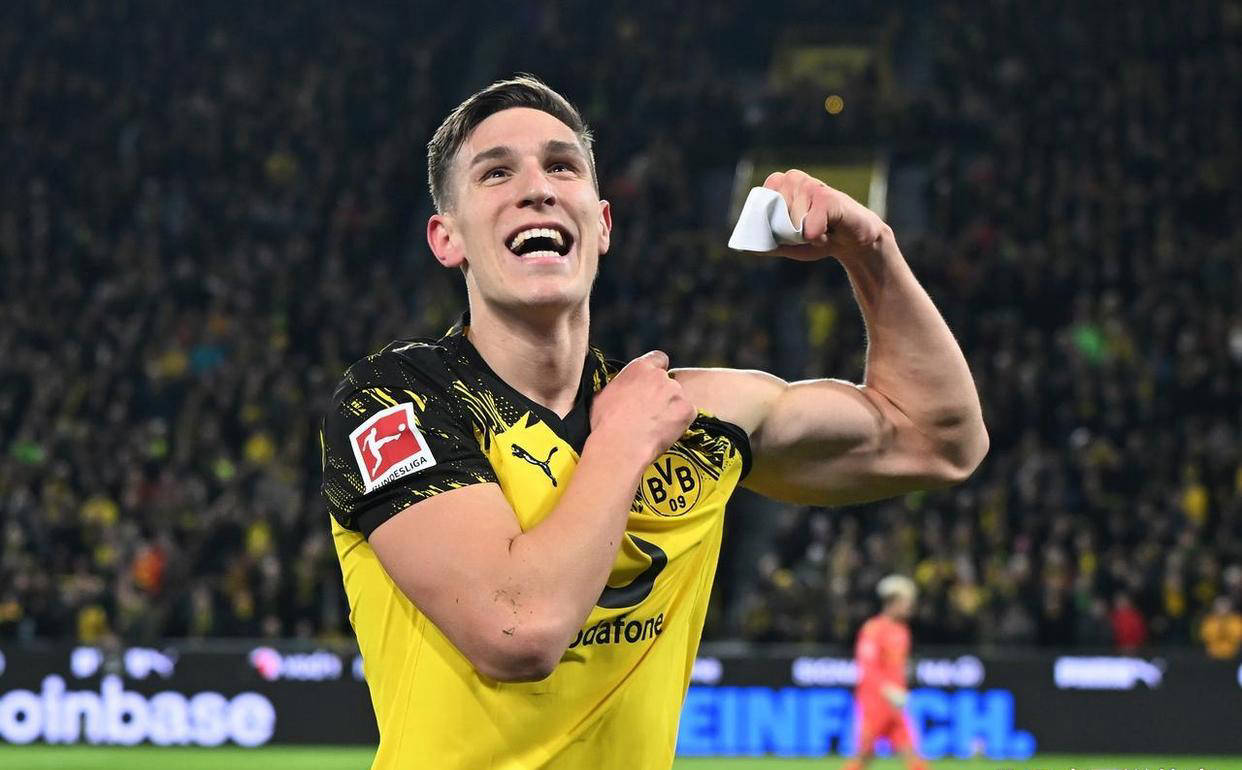 德甲最新积分战报：多特精彩大胜缩小与拜仁分差，斯图加特连战连捷冲刺前三